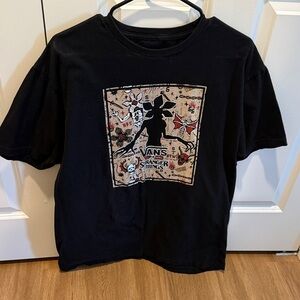 Vans men’s Black Graphic Tee with Unique Design